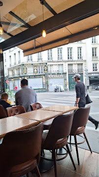 Atmosphère du Restaurant Le Royal Julyann à Paris - n°7