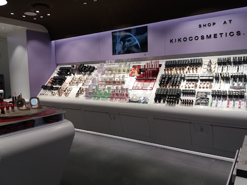 Magasin de cosmétiques KIKO Milano Besançon