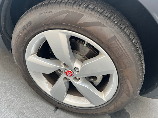 Car Dealer «Land Rover Buckhead», reviews and photos, 3040 Piedmont Rd NE, Atlanta, GA 30305, USA