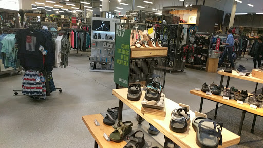 Camping Store «REI», reviews and photos, 6424 Sawmill Rd, Columbus, OH 43235, USA