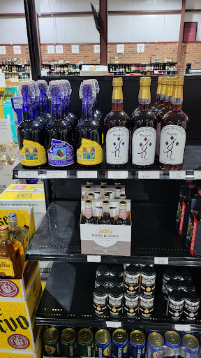Liquor Store «Dawson Fine Wine & Spirits», reviews and photos, 46 Blue Ridge Pkwy, Dawsonville, GA 30534, USA