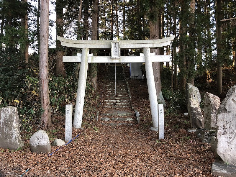 宇那禰神社(郷六)