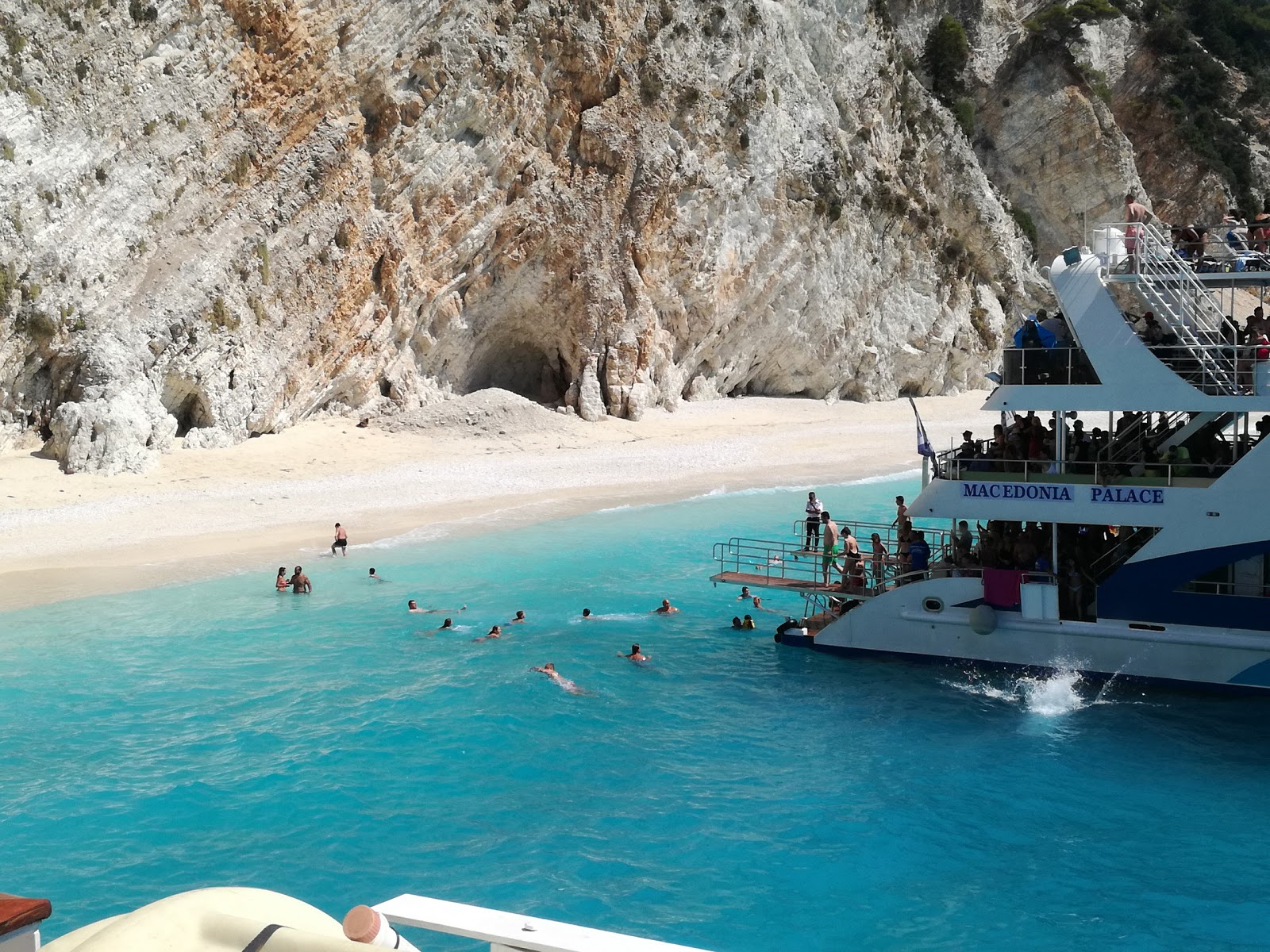 Fotografija Plaža Leukes Ammoudies z majhen zaliv