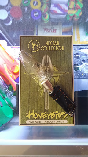 Gift Shop «Oxford Smoke Time», reviews and photos, 109 W High St, Oxford, OH 45056, USA