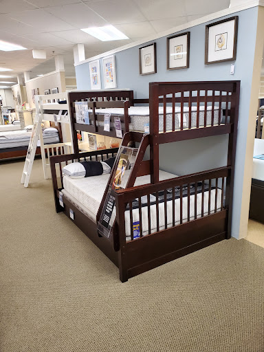 Furniture Store «Raymour & Flanigan Furniture and Mattress Store», reviews and photos, 2780 W Ridge Rd, Rochester, NY 14626, USA