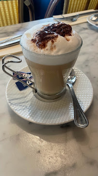 Cappuccino du Café Café l'étoile 1903 à Paris - n°3