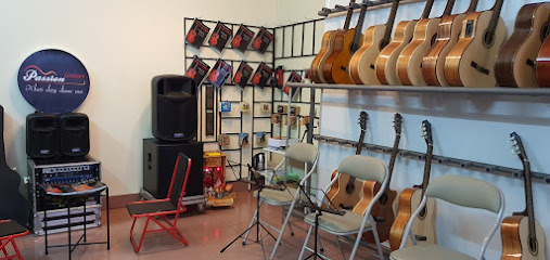Showroom Guitar Huế