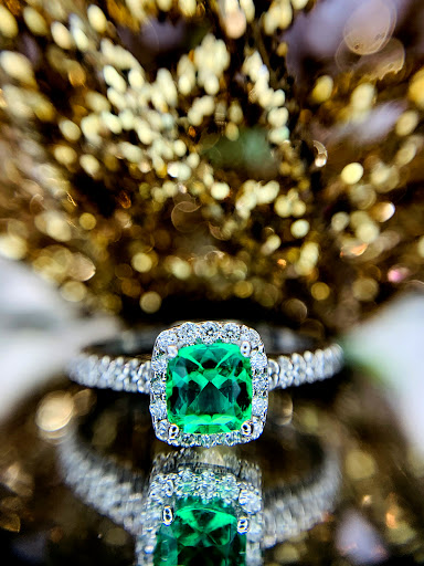 Jewelry Store «Pearce Jewelers», reviews and photos, 41 Glen Rd, West Lebanon, NH 03784, USA