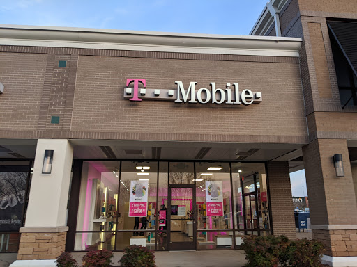 Cell Phone Store «T-Mobile», reviews and photos, 2000 Mallory Ln #180, Franklin, TN 37067, USA
