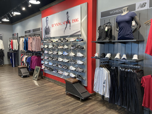 Shoe Store «New Balance Arlington», reviews and photos, 3751 Matlock Rd #101, Arlington, TX 76015, USA