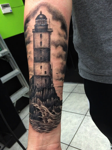 Tattoo Shop «Electric Voodoo Tattoo», reviews and photos, 34 Union Way # A, Vacaville, CA 95687, USA