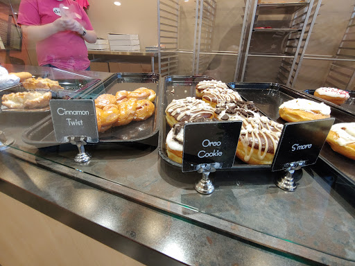 Donut Shop «dot donuts», reviews and photos, 1825 SE 164th Ave #103, Vancouver, WA 98683, USA