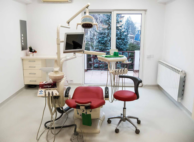 Ki Dental Clinic București - Dentist