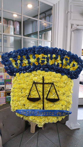 Florist «Dino Designs of Baltimore», reviews and photos, 330 N Charles St, Baltimore, MD 21201, USA