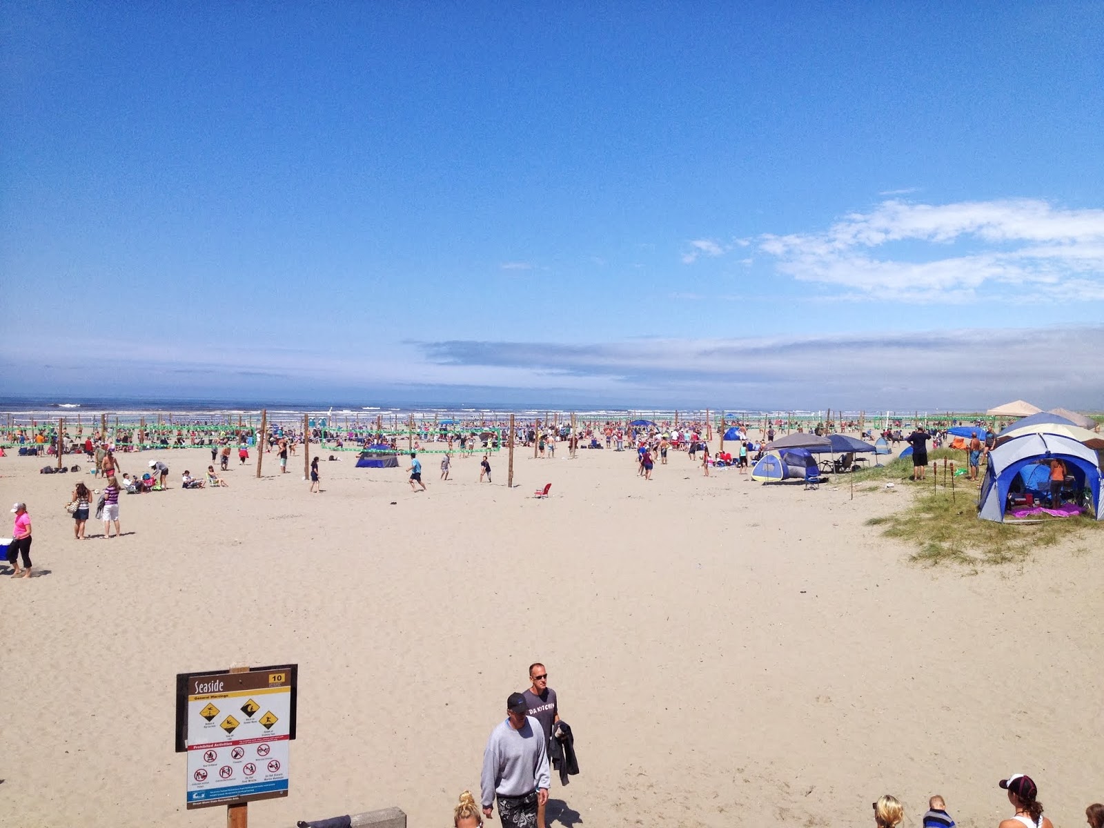 Seaside Beach Oregon的照片 带有长直海岸