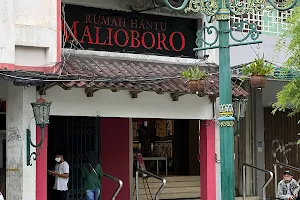 Rumah Hantu Malioboro image