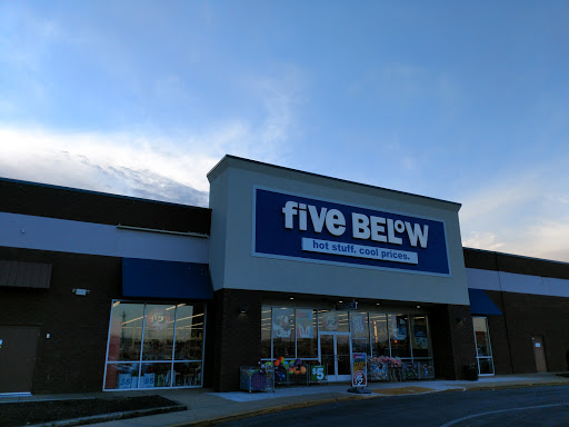 Variety Store «Five Below», reviews and photos, 3269 Donnell Dr, District Heights, MD 20747, USA