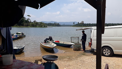 Klau Dam Boat Point