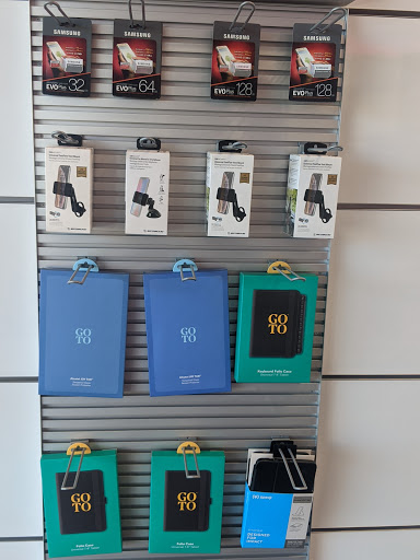 Cell Phone Store «T-Mobile», reviews and photos, 1192 E Imperial Hwy, Placentia, CA 92870, USA