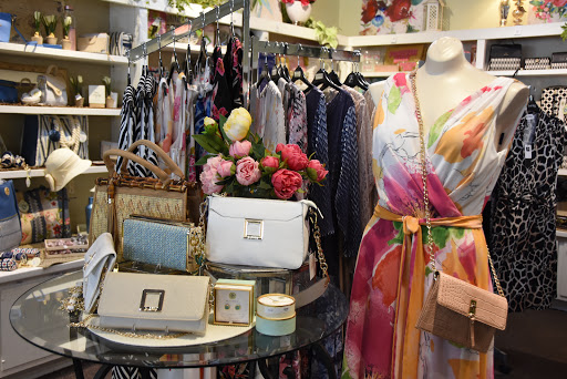 Home Goods Store «Cornerstone Shop & Gallery», reviews and photos, 214 Broad St, Lake Geneva, WI 53147, USA