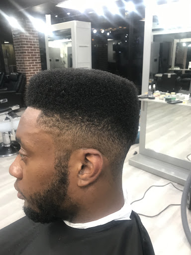 Barber Shop «MaestroShave Barbershop», reviews and photos, 770 N LaSalle Dr, Chicago, IL 60654, USA