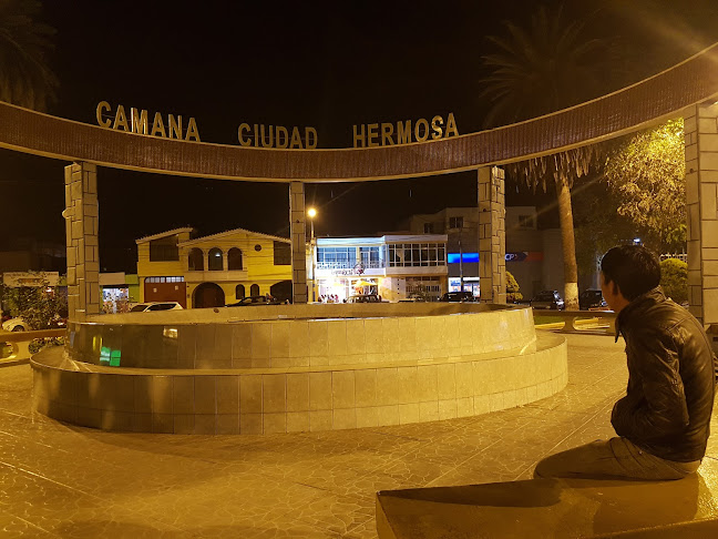 Comentarios y opiniones de Plaza de Armas de Camaná
