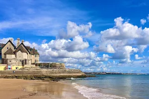 Praia da Duquesa image