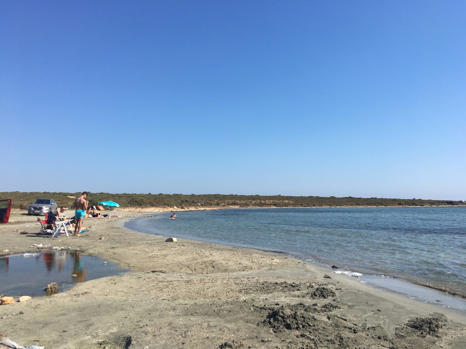 Aritma plaji'in fotoğrafı küçük koy ile birlikte