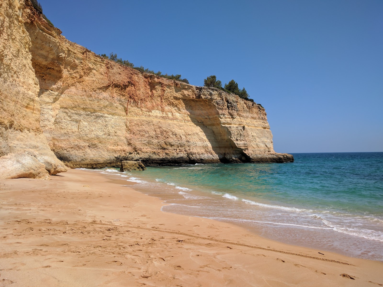 Foto di Praia da Corredoura - luogo popolare tra gli intenditori del relax