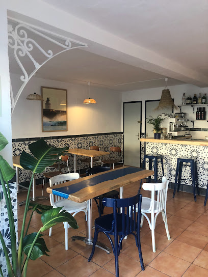 Café Tarifa - Av. de la Constitución, local 6, 11380 Tarifa, Cádiz, Spain