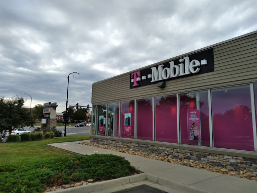 Cell Phone Store «T-Mobile», reviews and photos, 101 W Mineral Ave, Littleton, CO 80120, USA