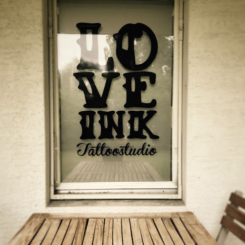 LOVEINK TATTOOSTUDIO - Tattoostudio