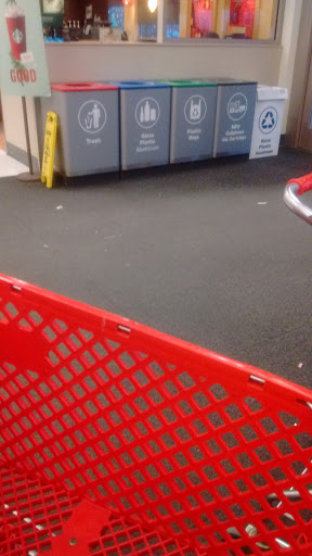 Department Store «Target», reviews and photos, 660 N Edwards Blvd, Lake Geneva, WI 53147, USA