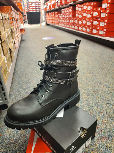 Shoe Store «Shoe Carnival», reviews and photos, 3675 Satellite Blvd, Duluth, GA 30096, USA