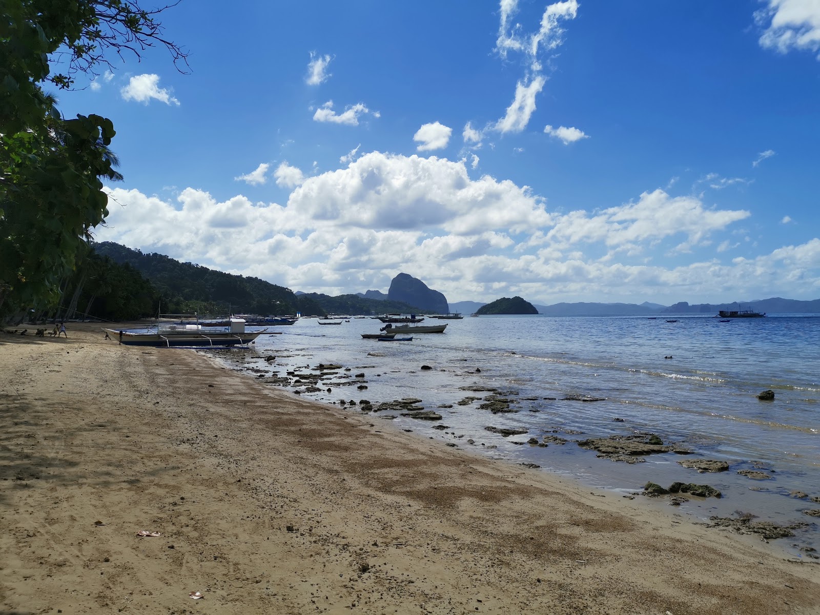Foto von Corong Corong Beach annehmlichkeitenbereich