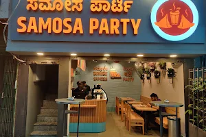 Samosa Party image