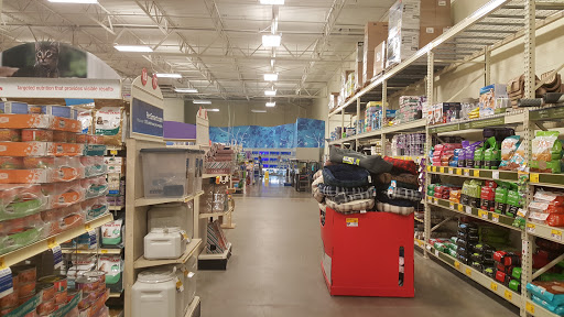 Pet Supply Store «PetSmart», reviews and photos, 3211 Peoples St, Johnson City, TN 37604, USA