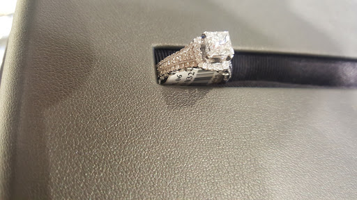 Jeweler «Shane Co.», reviews and photos, 9643 Olive Blvd, Olivette, MO 63132, USA