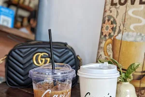 Gari's Café image