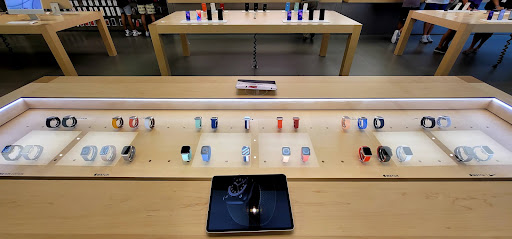 Computer Store «Apple Towson Town Center», reviews and photos, 825 Dulaney Valley Rd, Towson, MD 21204, USA