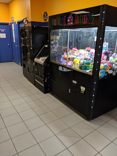 Laundromat «Wizhy Washy Laundry», reviews and photos, 135-11 Hillside Avenue, Richmond Hill, NY 11418, USA