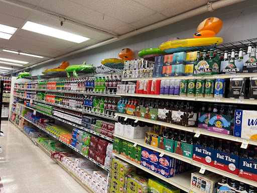 Grocery Store «Piggly Wiggly Hilton Head», reviews and photos, 1 N Forest Beach Dr, Hilton Head Island, SC 29928, USA