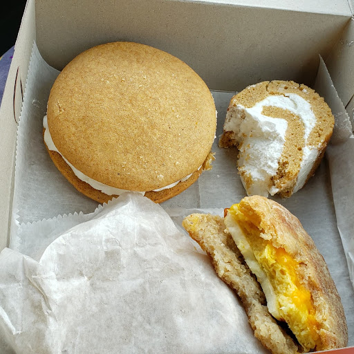 Market «Kickshaws Downtown Market», reviews and photos, 101 William St, Fredericksburg, VA 22401, USA