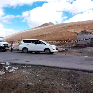 Katra Taxi Stand photo