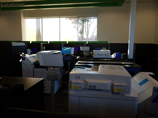 Print Shop «FedEx Office Print & Ship Center», reviews and photos, 7400 Laguna Blvd, Elk Grove, CA 95758, USA
