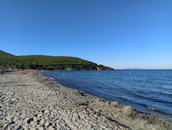 Zdjęcie Plaża Pietracorbara poparte klifami