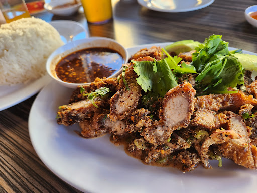 Heng Heng Chicken Rice image
