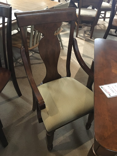 Furniture Store «Cedar Hill Furniture», reviews and photos, 960 E Dorothy Ln, Kettering, OH 45419, USA