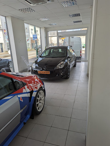Photo 3 - TOP GARAGE - LE CAIN AUTO