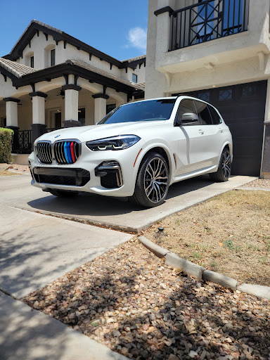 BMW Dealer «Chapman BMW On Camelback», reviews and photos, 830 E Camelback Rd, Phoenix, AZ 85014, USA
